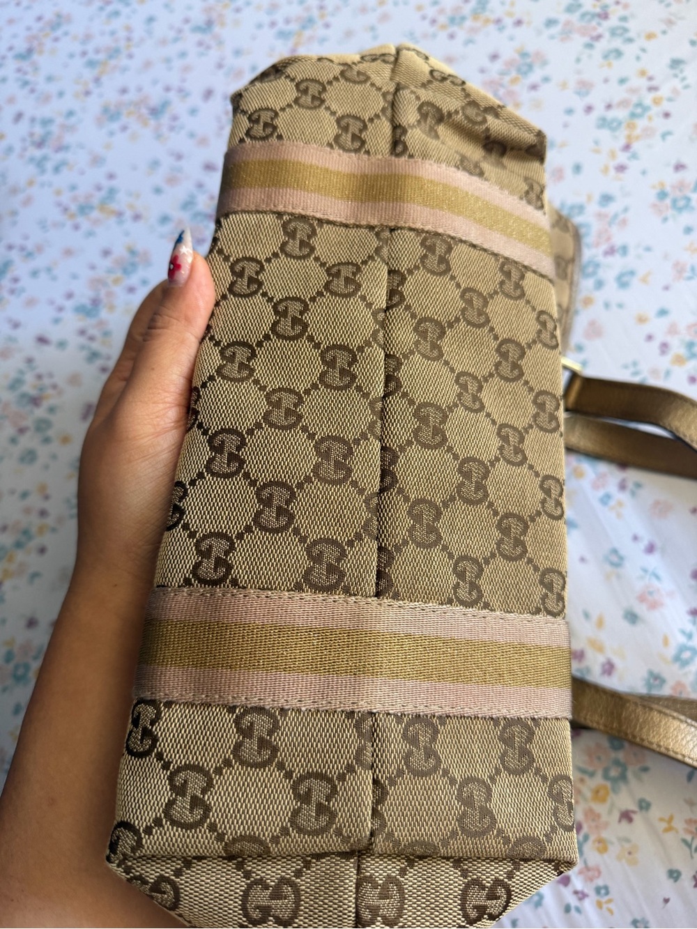 Gucci Tan Brown GG Canvas Tote with Gold Trim - Picture 9 of 11